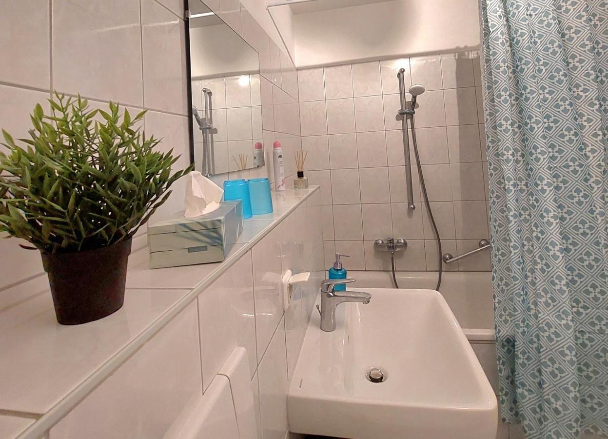 Moderne Wohnung Mit Vollausstattung In Ruhiger Lage, W-Lan Grossrohrsdorf Zewnętrze zdjęcie